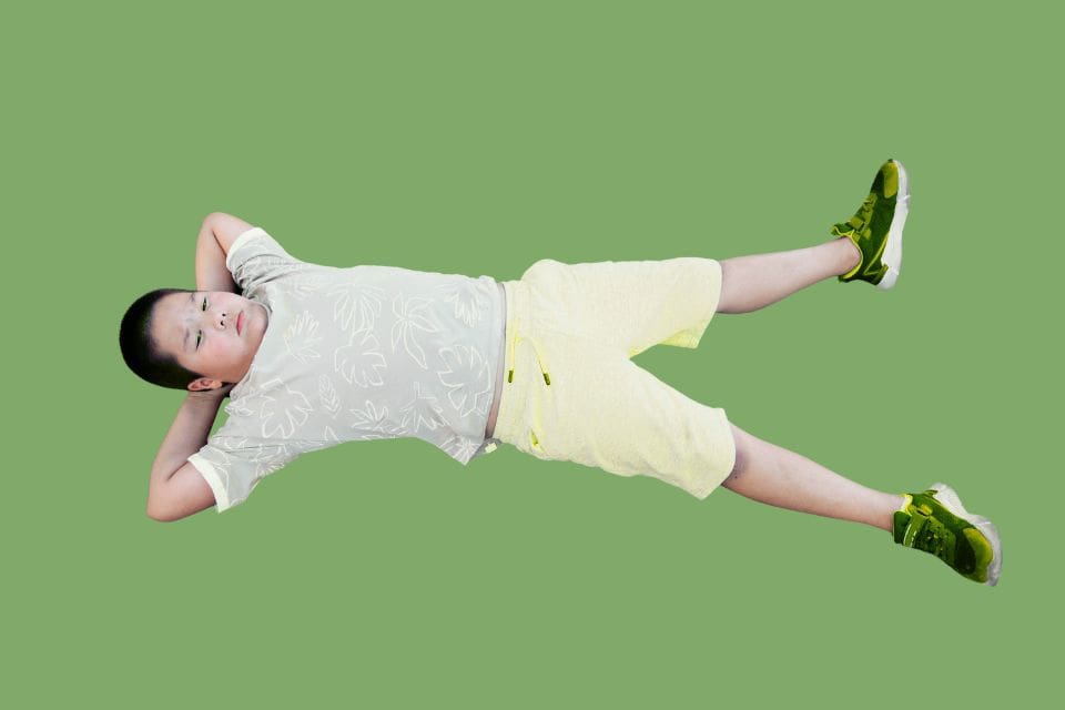 Kind veiligheid<br />
werken met de binnenwereld<br />
Polyvigaal theorie<br />
bepalend kind<br />
vechten en vluchten kind<br />
stress<br />
EMDR<br />
trauma